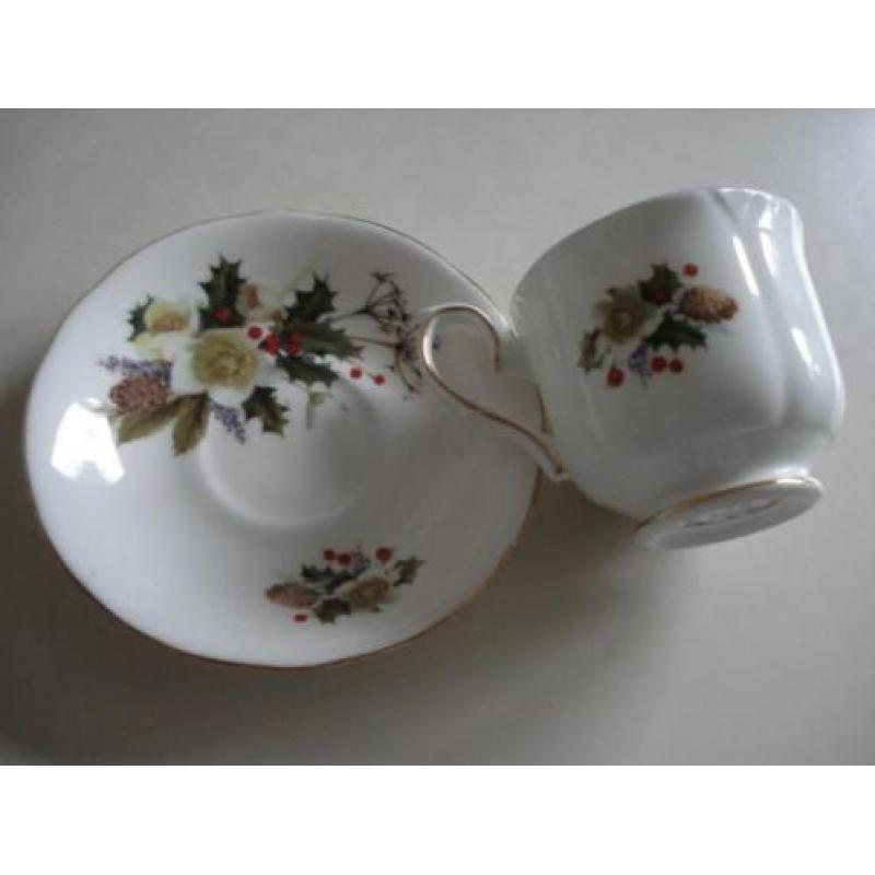 Kerst Servies 2 Engelse Kop en Schotels "Winter" Duchess