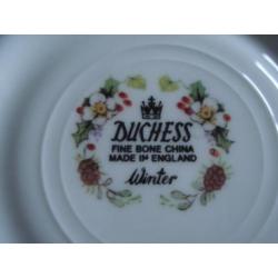 Kerst Servies 2 Engelse Kop en Schotels "Winter" Duchess