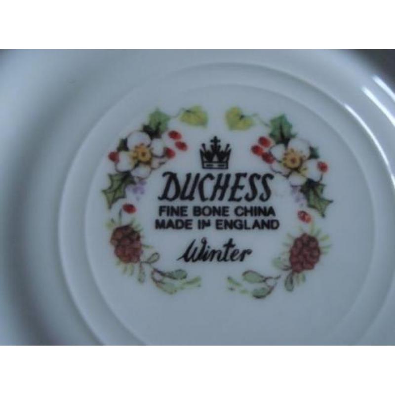 Kerst Servies 2 Engelse Kop en Schotels "Winter" Duchess