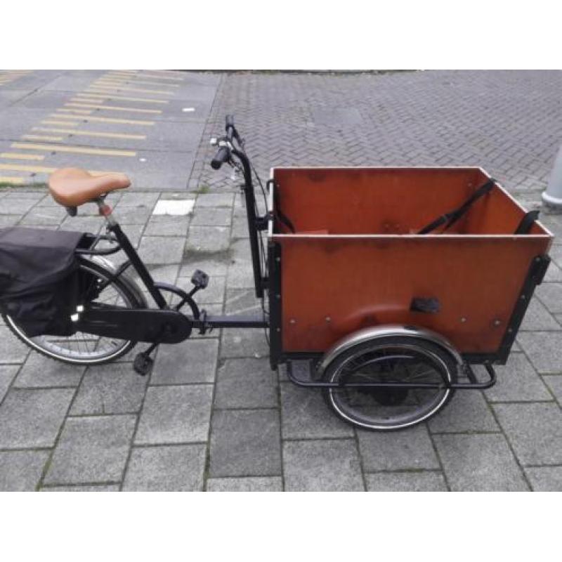 Bakfiets met wat werk