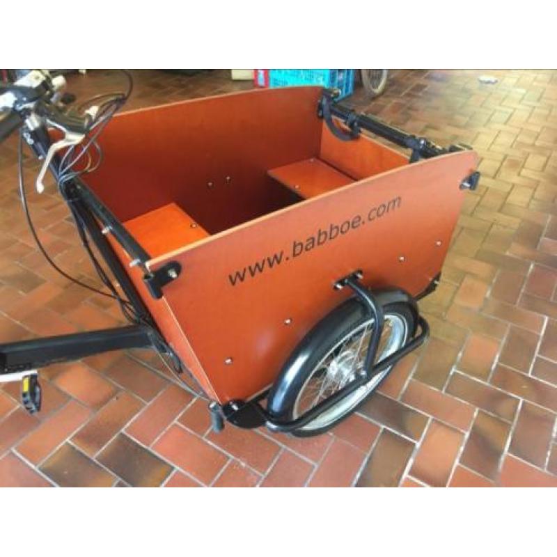 Babboe bakfiets elektrisch.