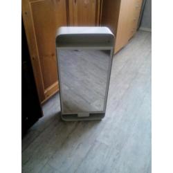 Te koop: Medicijn / Spiegelkast