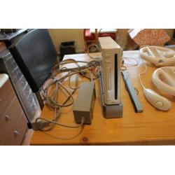 Te koop Nintendo Wii kompleet met spellen ( Fitness )