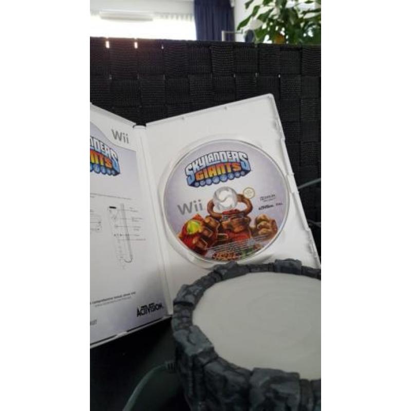 Wii - Skylanders Giants