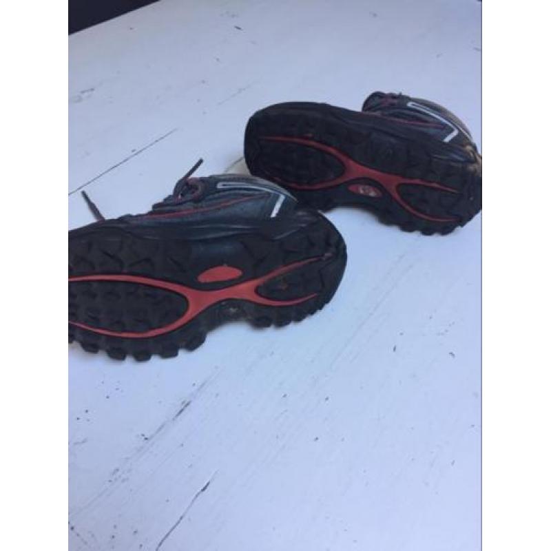 Te koop,hele mooie Trex bergschoenen mt.29