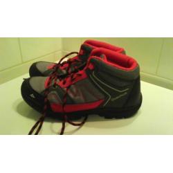 Wandelschoenen QUECHUA NIEUW 35