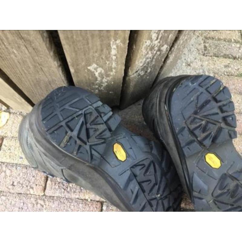 Lowa bergschoenen wandel schoenen maat 40