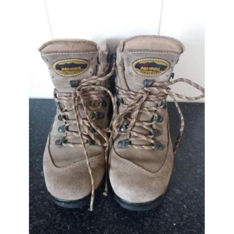 Wandelschoenen meindl maat 38 39.