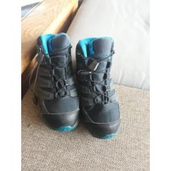 Berg/wandelschoenen maat 36 ZGAN